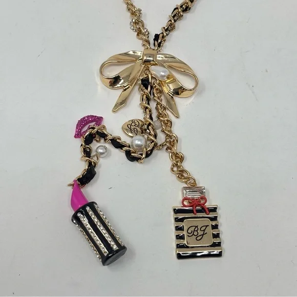 Betsey Johnson Going All Out Makeup Charm Necklace NWT